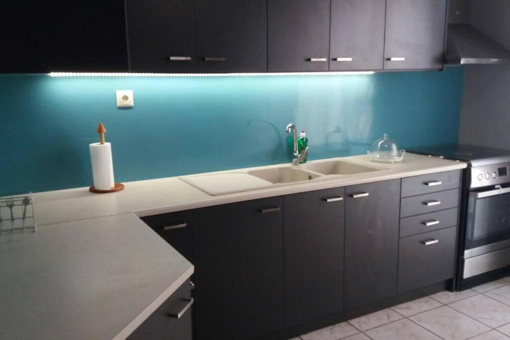 Appartement 03 - Apt In The Heart Of The City - Heraklion Extérieur photo